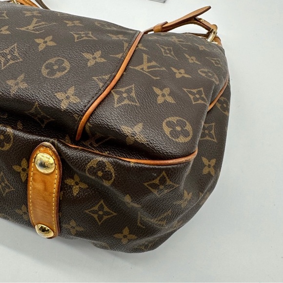 SOLD Louis Vuitton Galliera MM Handbag/Tote - Picture 7 of 11